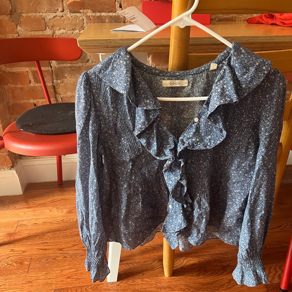 Doen Hardy top- blue floral